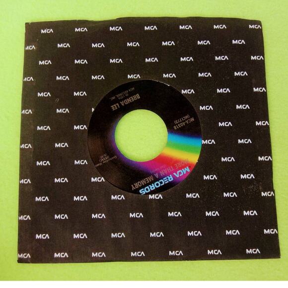 Brenda Lee - Rock On Baby / More Than A Memory - 1974 45rpm Vinyl Record Single - Picture 8 of 8